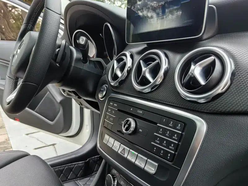 2017 Mercedes-Benz GLA 200 Dynamic — миниатюра 13