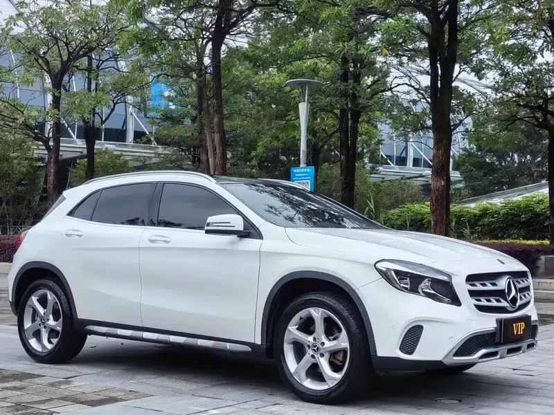2017 Mercedes-Benz GLA 200 Dynamic — миниатюра 3