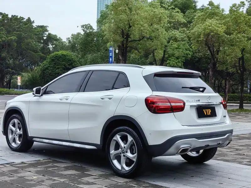 2017 Mercedes-Benz GLA 200 Dynamic — миниатюра 4