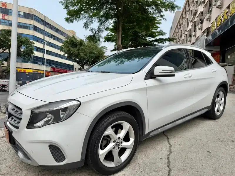 2018 Mercedes-Benz GLA 200 Dynamic — миниатюра 1