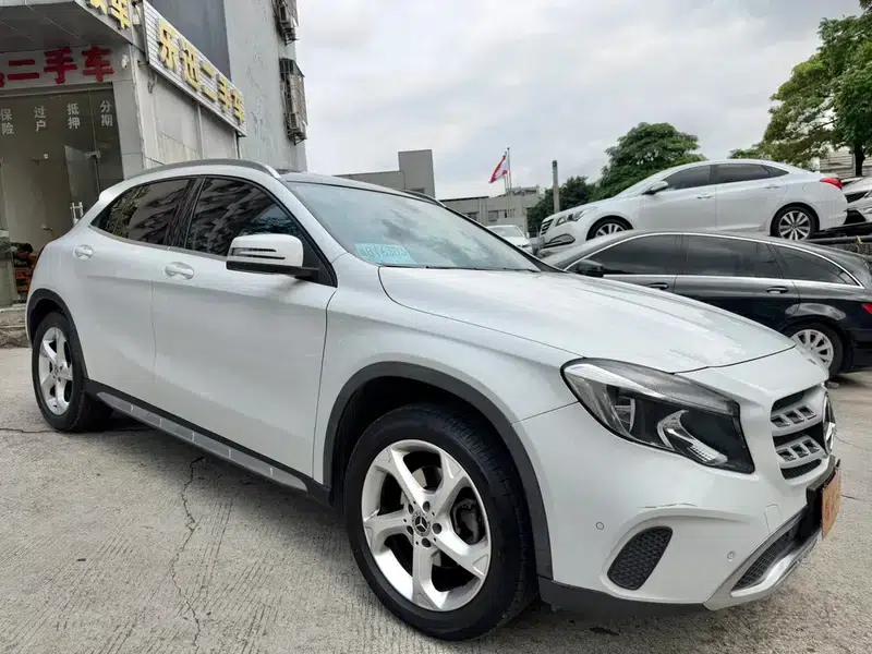 2018 Mercedes-Benz GLA 200 Dynamic — миниатюра 3