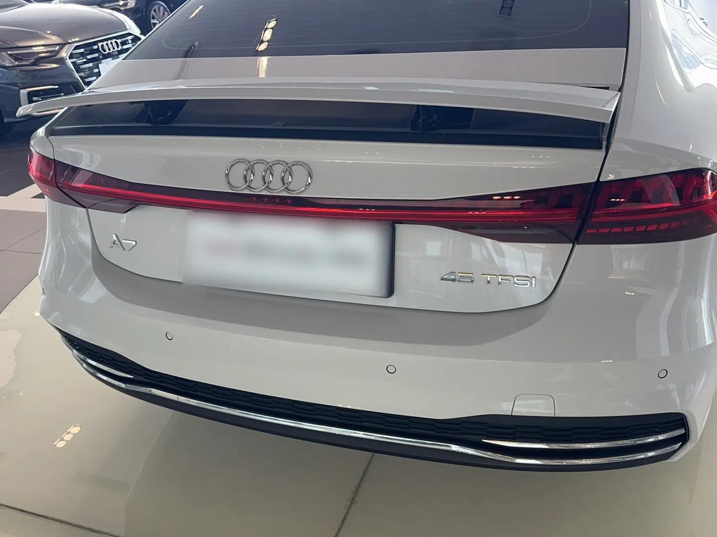 Audi A7 2023 45 TFSI Prestige Edition — миниатюра 6