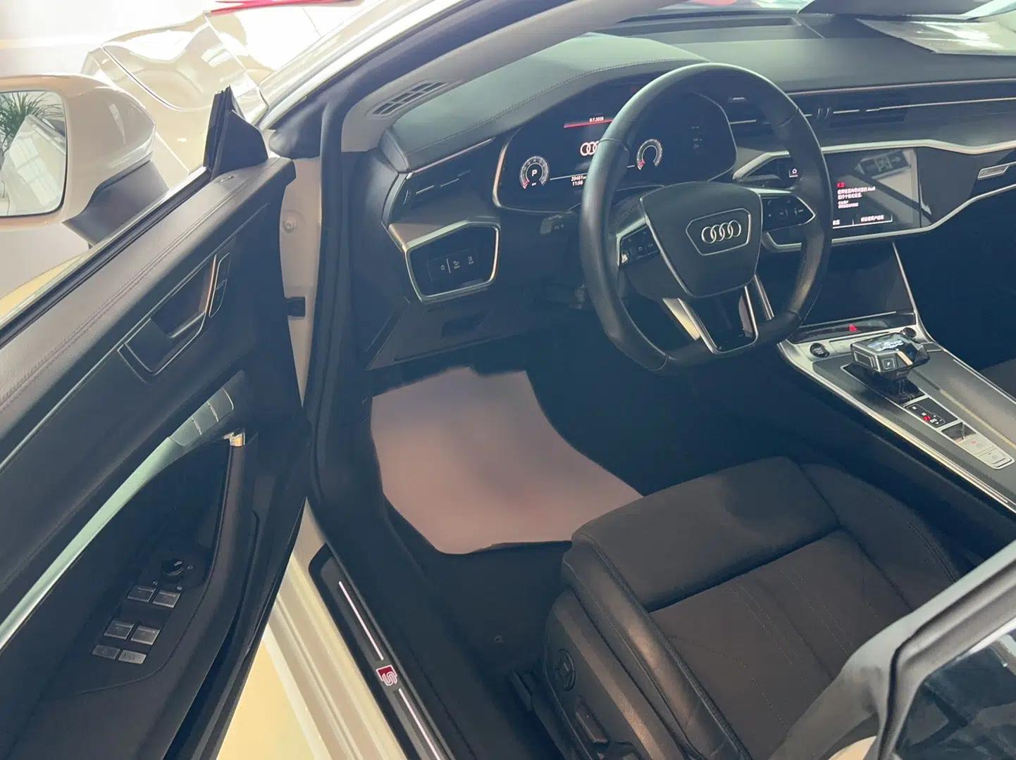 Audi A7 2023 45 TFSI Prestige Edition — миниатюра 9