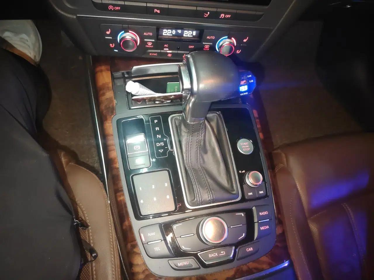 Audi A7 2012 3.0TFSI quattro Luxury Edition — миниатюра 14