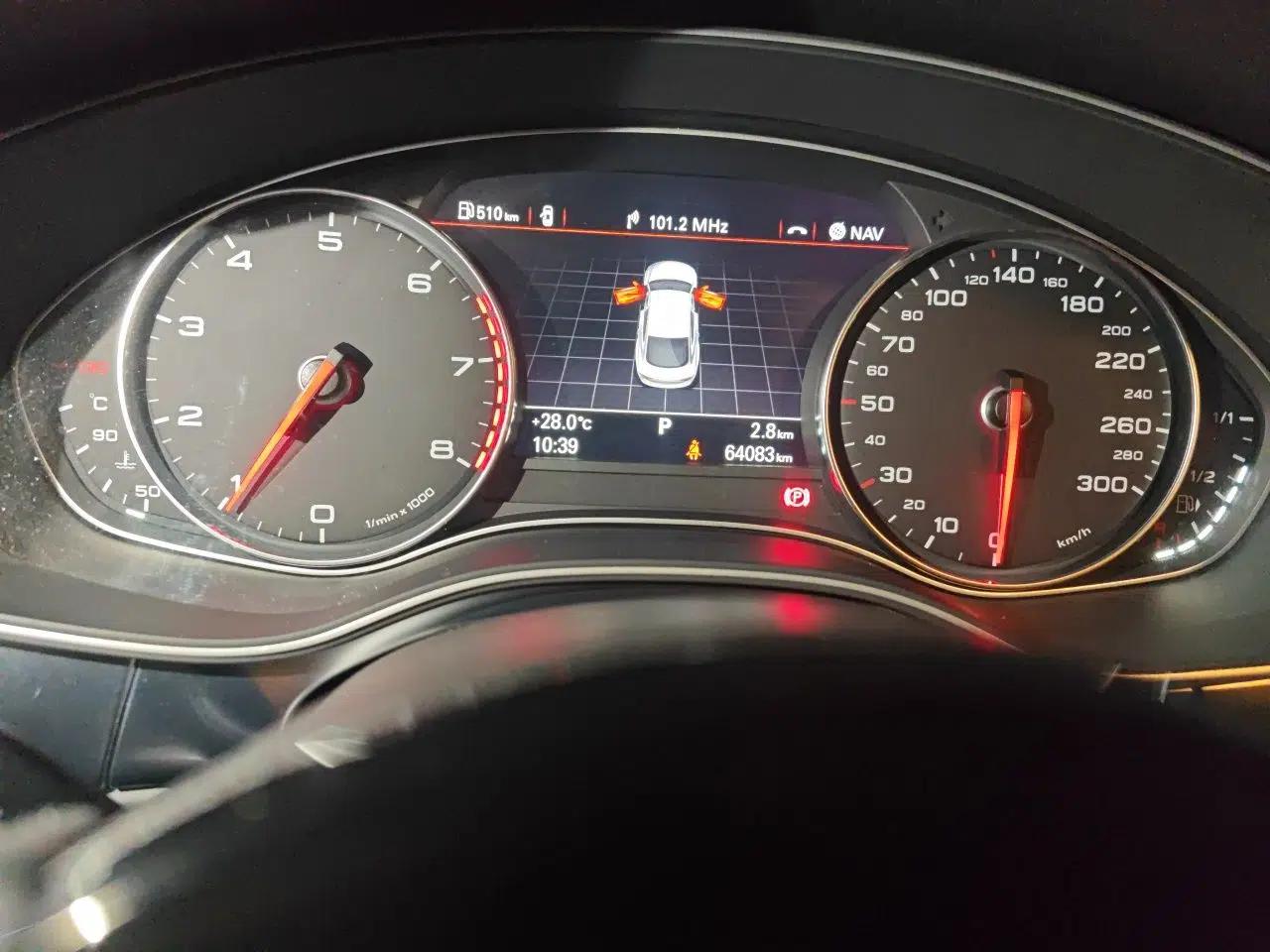 Audi A7 2013 50 TFSI quattro Luxury Model — миниатюра 12