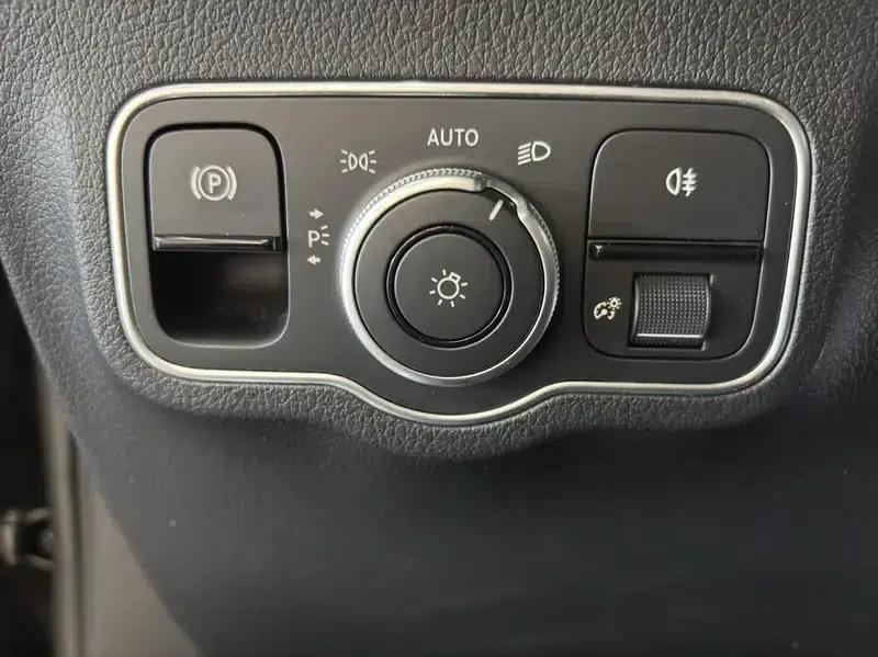 Mercedes-Benz GLB 2024 Facelift GLB 200 Dynamic — миниатюра 18