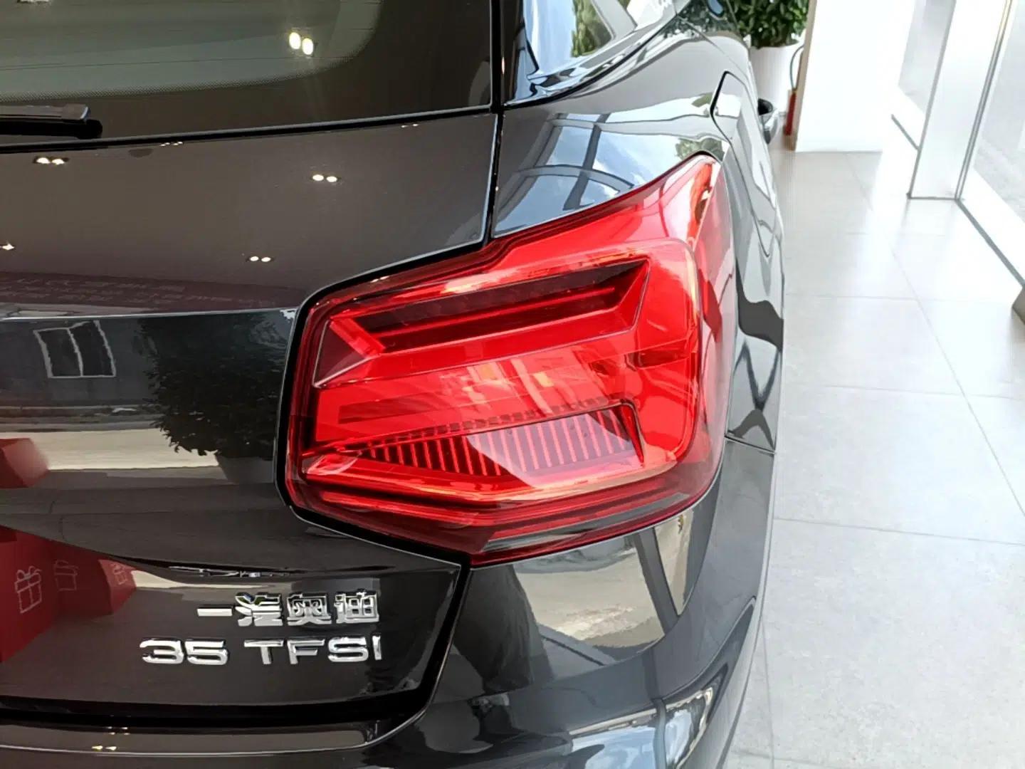 Audi Q2L 2025 35 TFSI Fashion Dynamic Edition — миниатюра 9