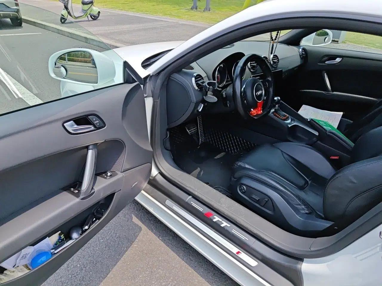 Audi TT 2011 TT Coupe 2.0TFSI quattro — миниатюра 16