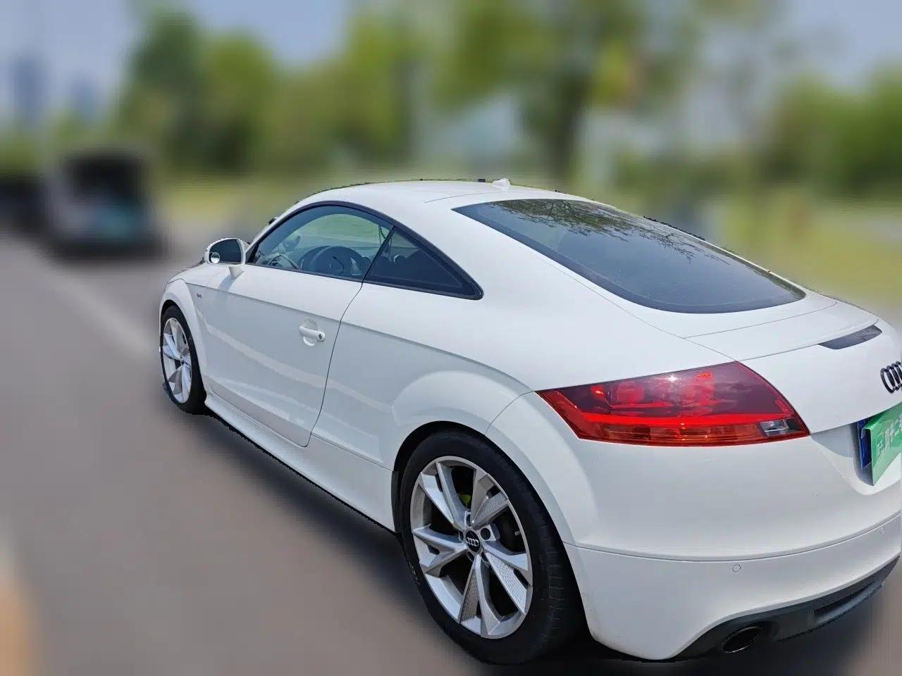 Audi TT 2011 TT Coupe 2.0TFSI quattro — миниатюра 4