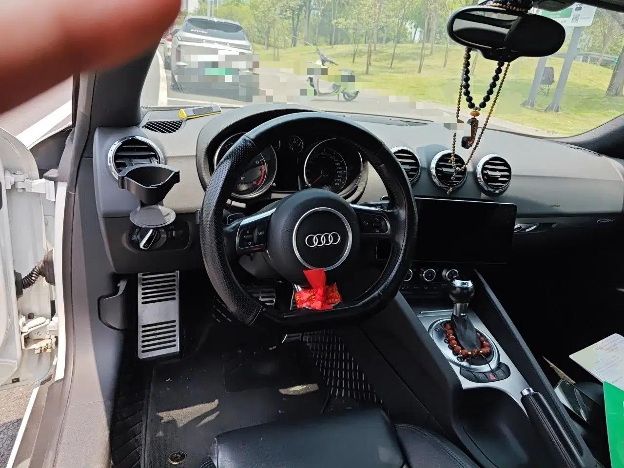 Audi TT 2011 TT Coupe 2.0TFSI quattro — миниатюра 10