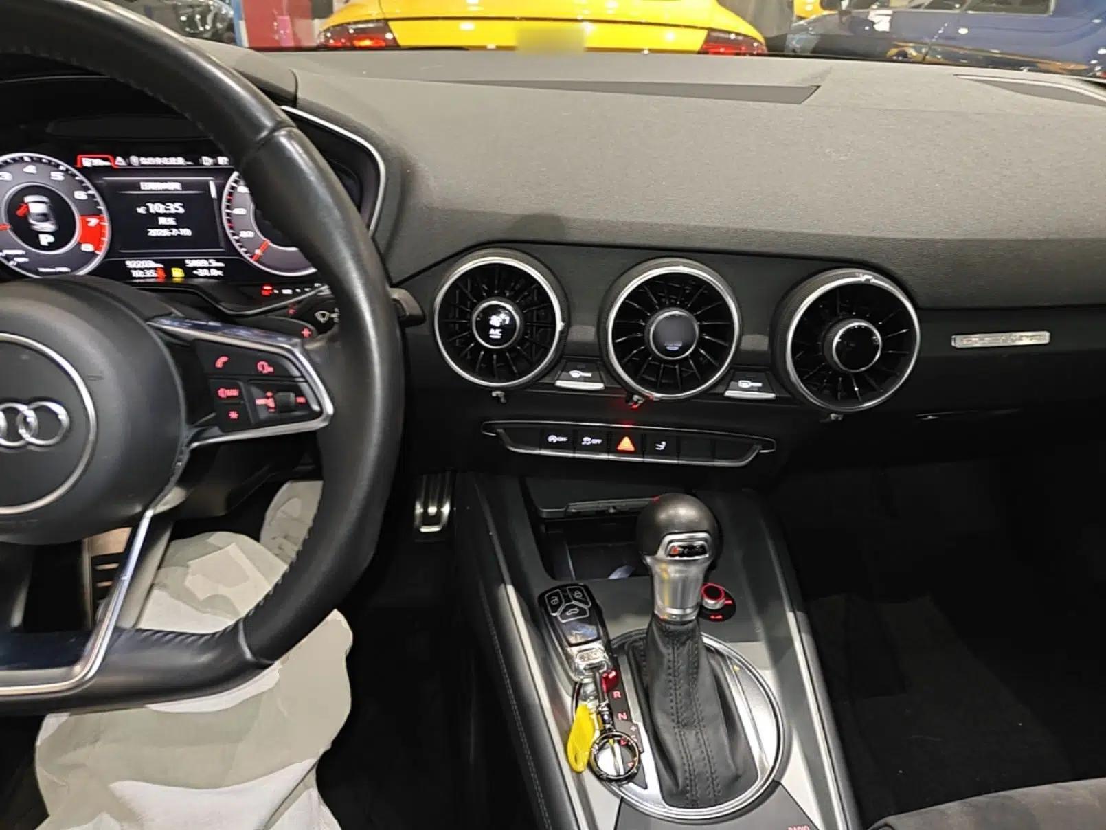 Audi TT 2015 TT Coupe 45 TFSI — миниатюра 12