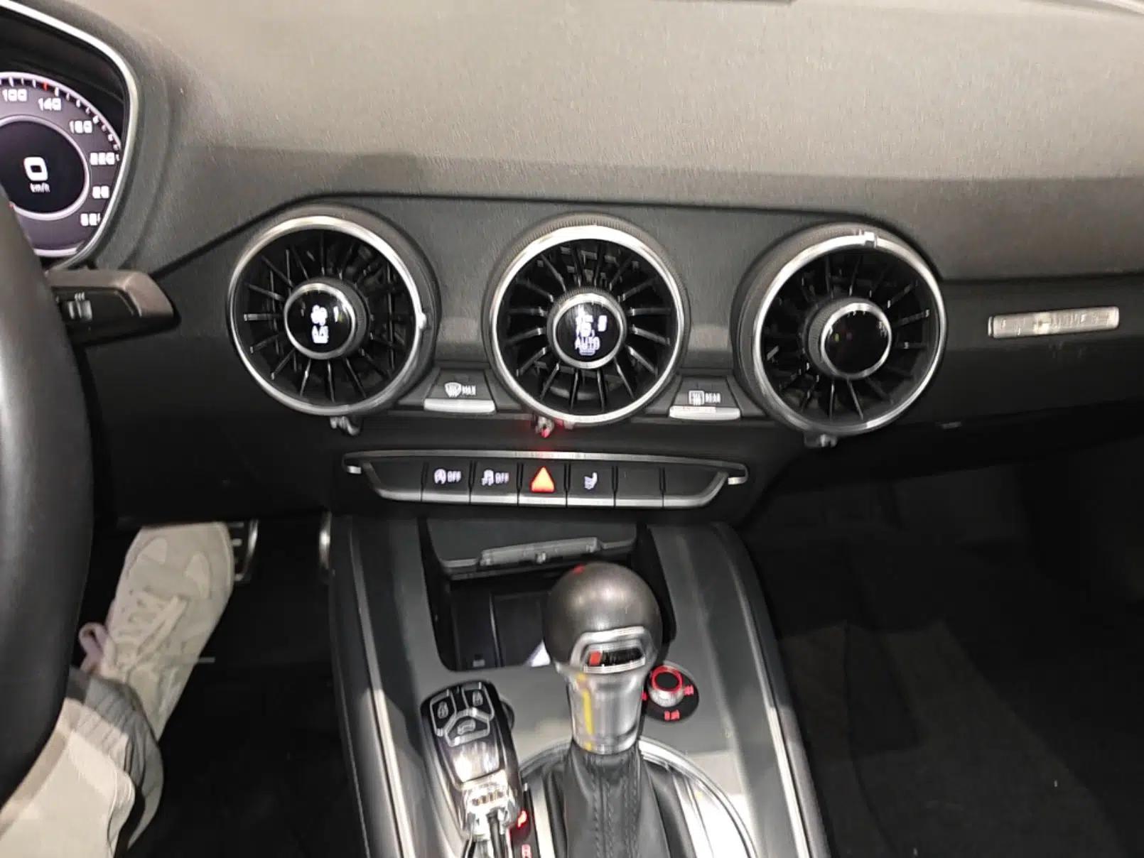 Audi TT 2015 TT Coupe 45 TFSI — миниатюра 15