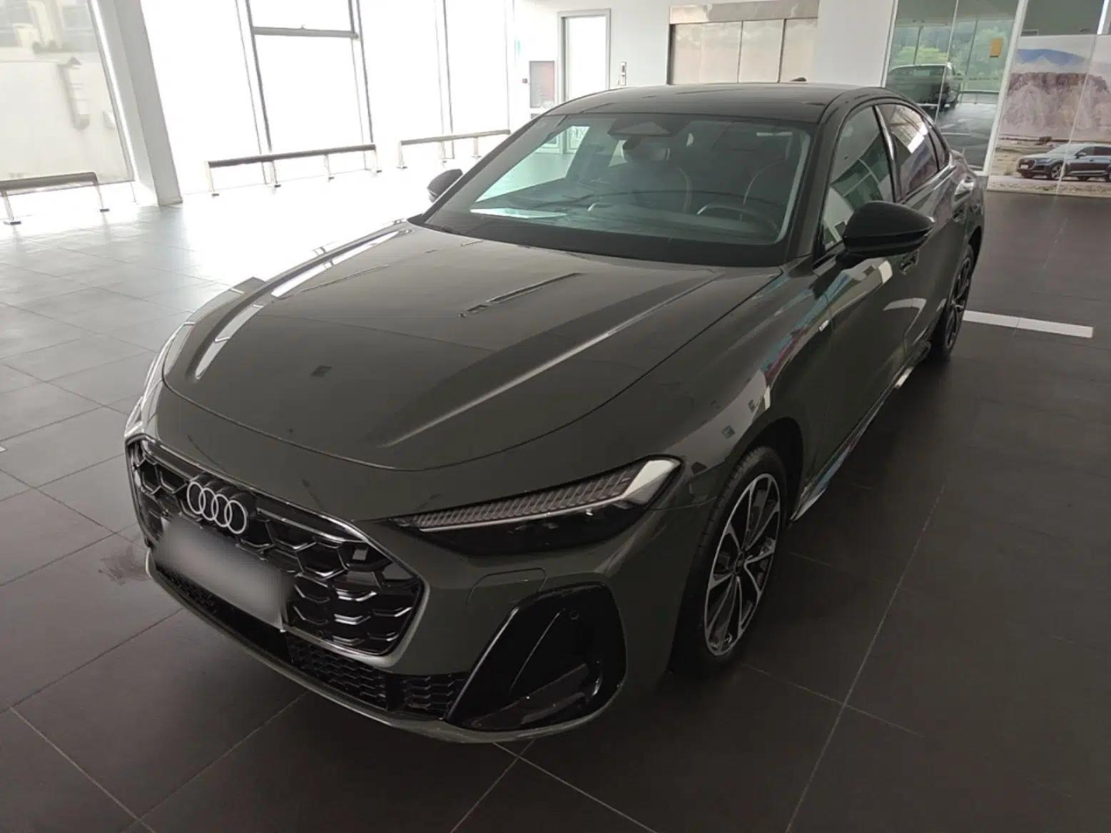 Audi A5L 2026 2.0T Sport Plus — миниатюра 1