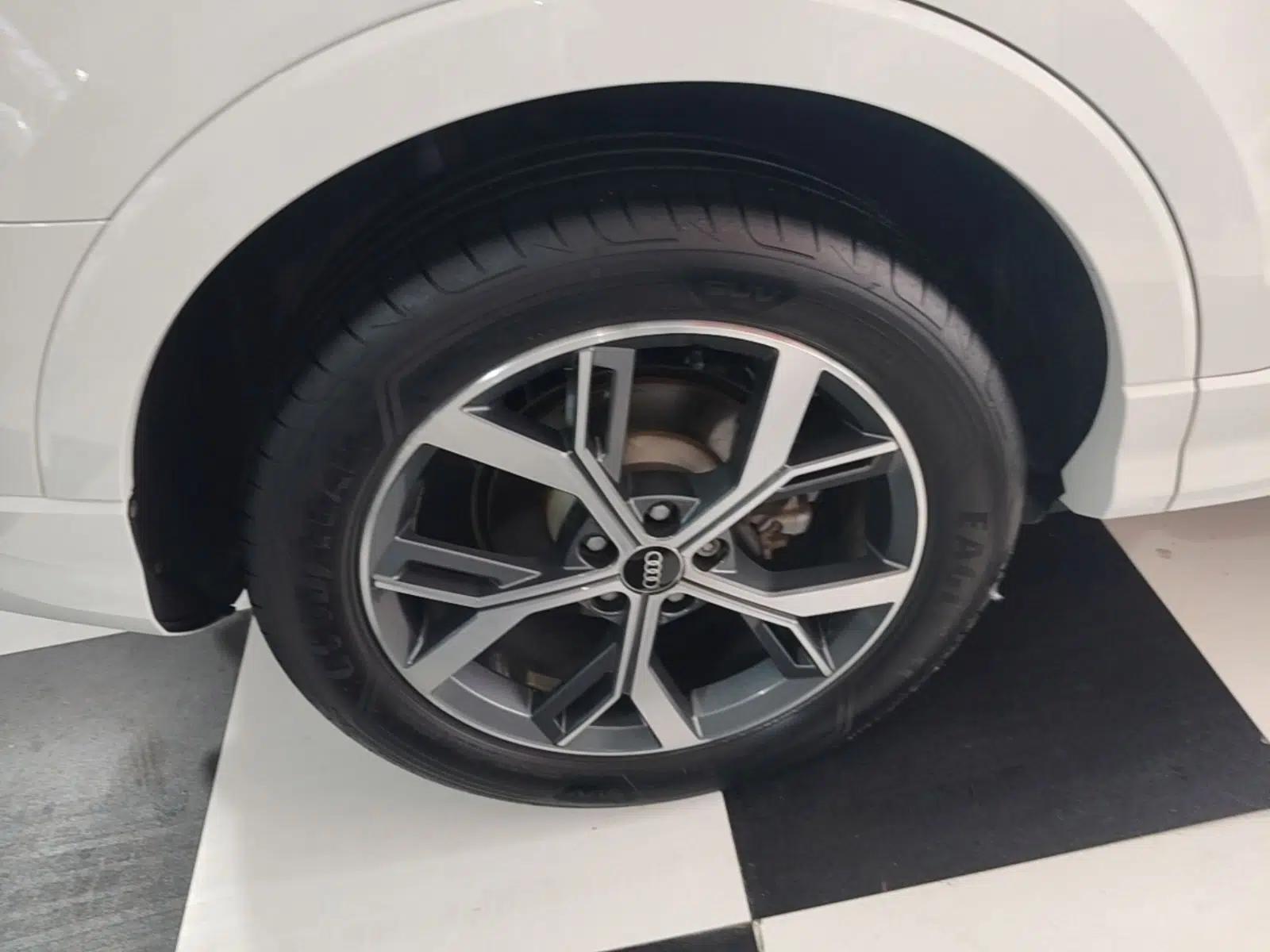 Audi Q3 Sportback 2020 40 TFSI Fashion Model — миниатюра 11