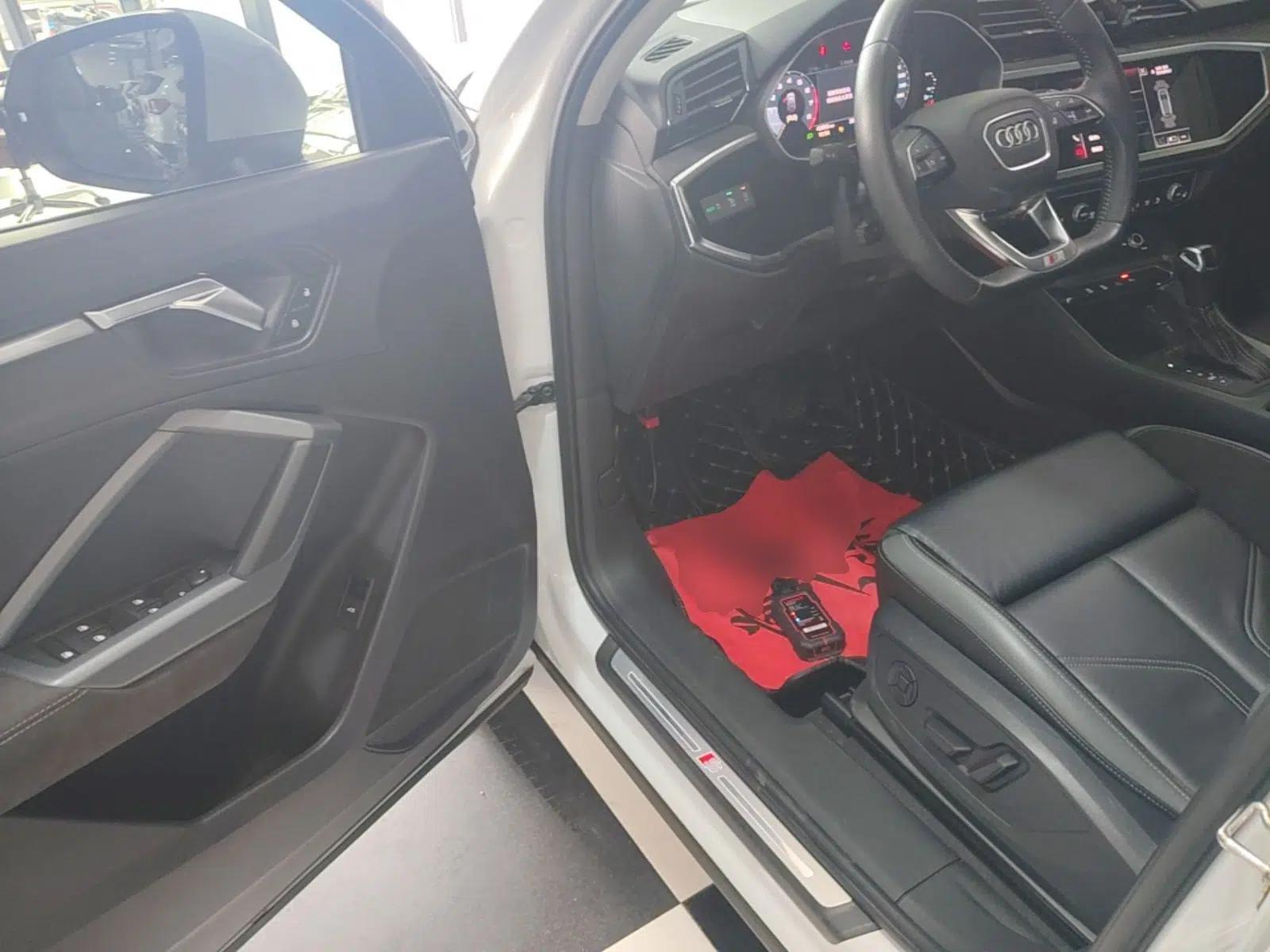 Audi Q3 Sportback 2020 40 TFSI Fashion Model — миниатюра 18