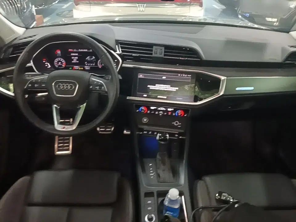 Audi Q3 Sportback 2022 45 TFSI quattro Fashion Edition — миниатюра 17