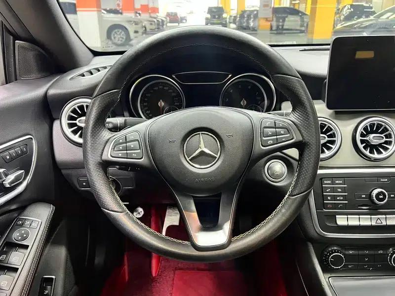 Mercedes-Benz CLA (Imported) 2018 CLA 200 Fashion Edition — миниатюра 23