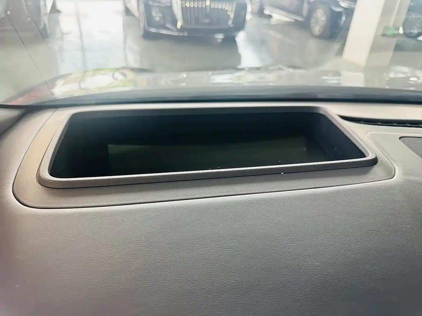Hongqi EH7 2024 760 Pro+ AWD Edition — миниатюра 12