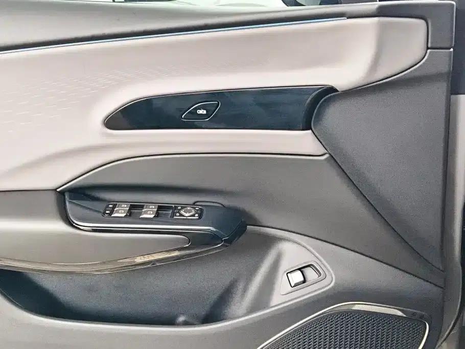 Hongqi EH7 2025 640 AWD Smart Selection Edition — миниатюра 7