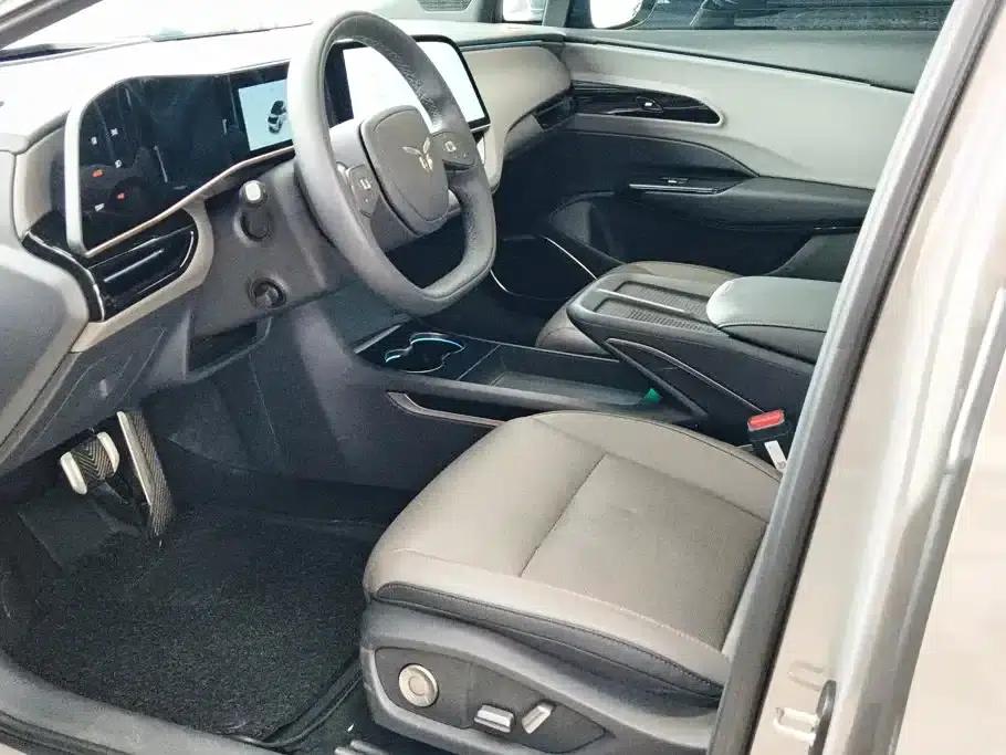 Hongqi EH7 2025 640 AWD Smart Selection Edition — миниатюра 9