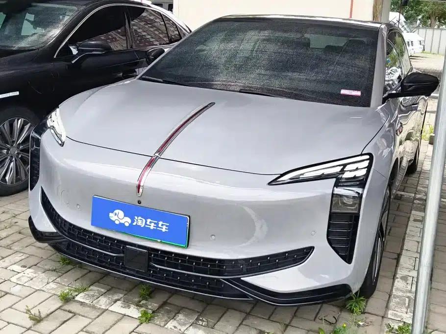 Hongqi EH7 2025 640 AWD Smart Selection Edition — миниатюра 1