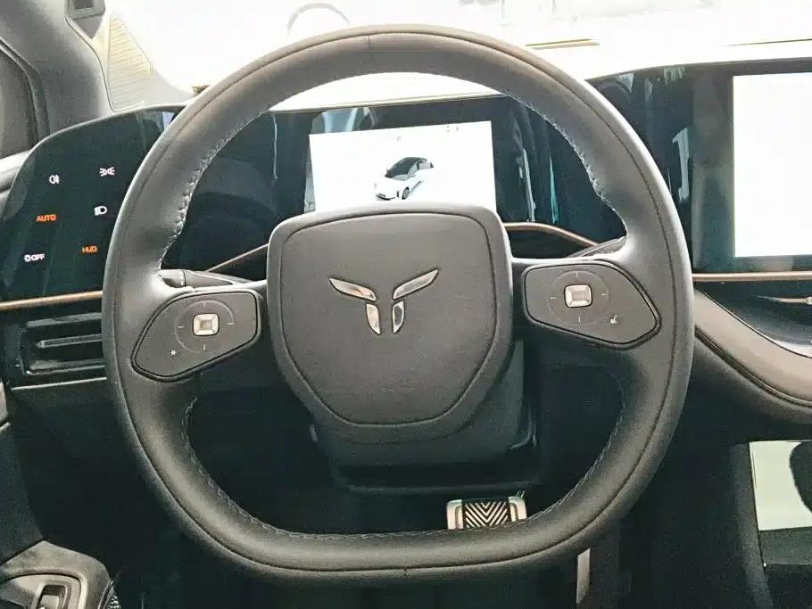 Hongqi EH7 2025 640 AWD Smart Selection Edition — миниатюра 15