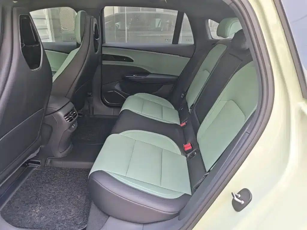 Hongqi EH7 2025 Model 690 Smart Selection Edition — миниатюра 17