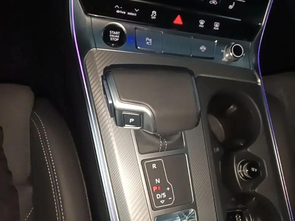Audi A6 2024 Avant Futurist 45 TFSI Prestige Dynamic Edition — миниатюра 21