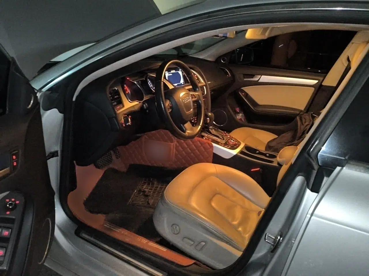 Audi A5 2010 2.0TFSI Sportback Comfort Model — миниатюра 16