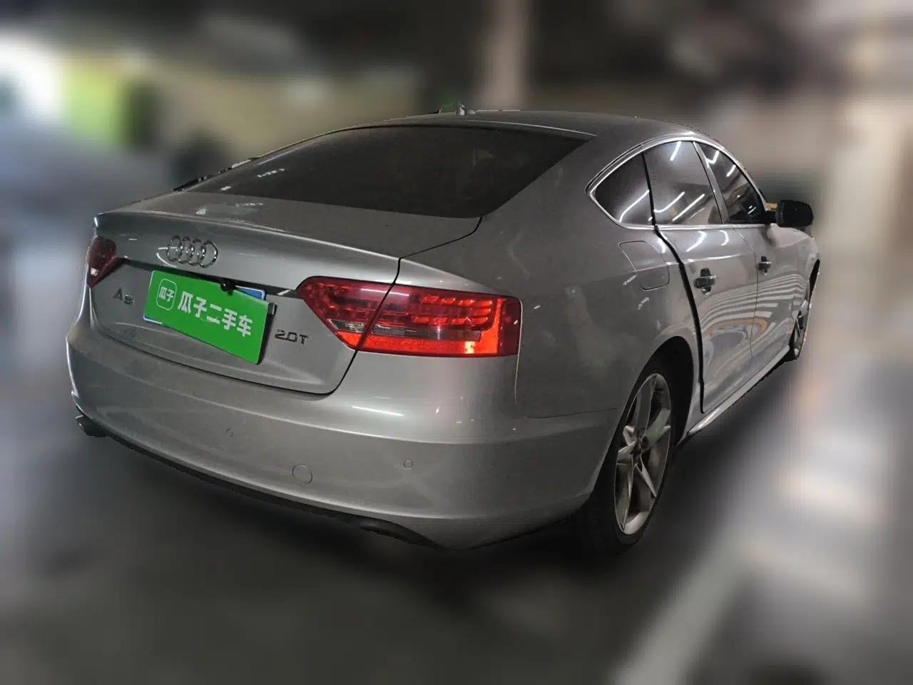 Audi A5 2010 2.0TFSI Sportback Comfort Model — миниатюра 6