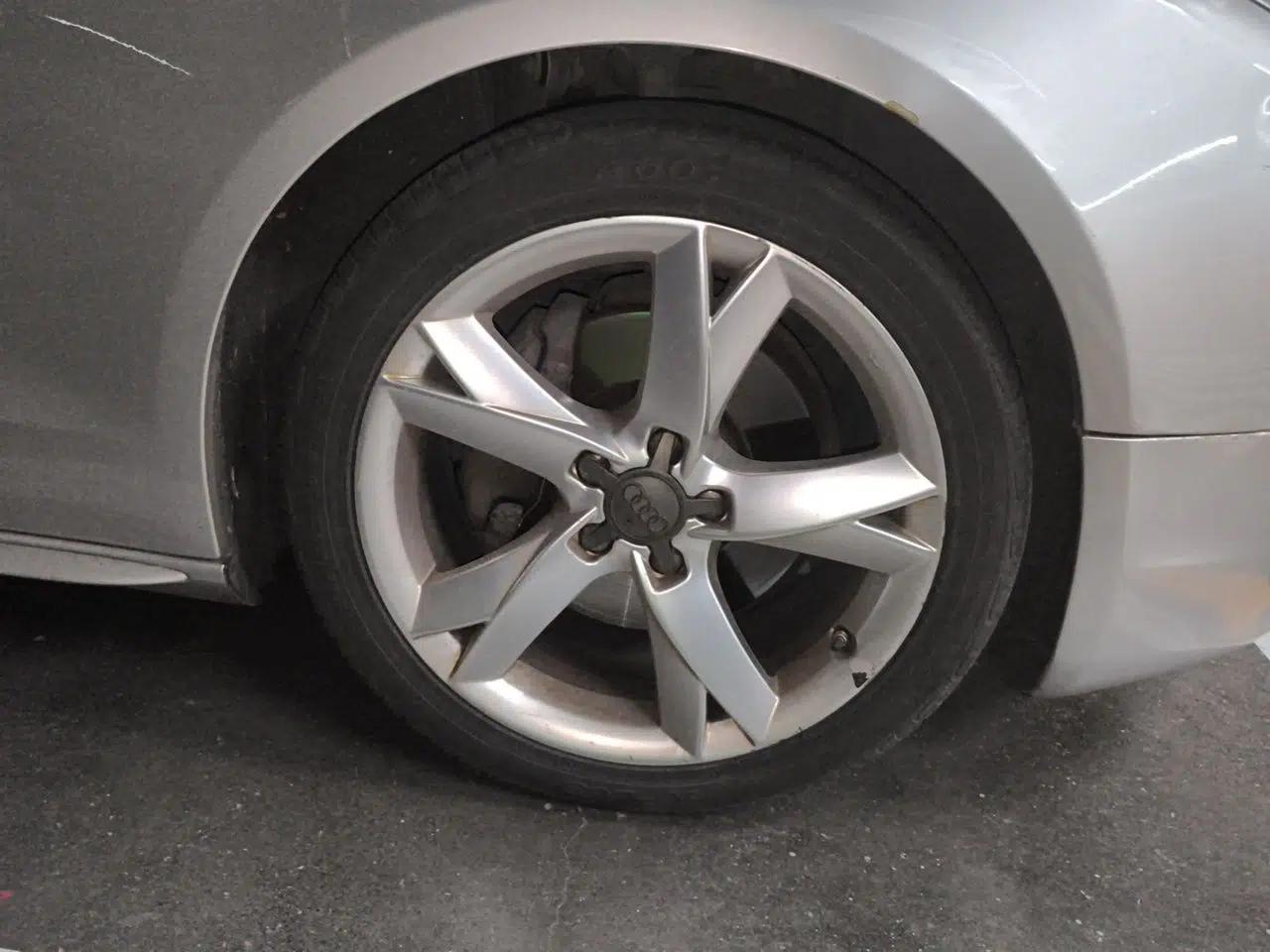 Audi A5 2010 2.0TFSI Sportback Comfort Model — миниатюра 8