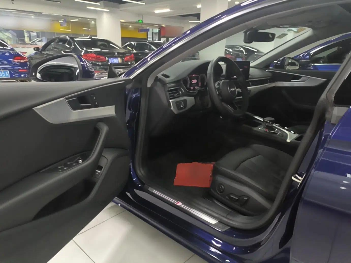 Audi A5 2021 Sportback 40 TFSI Fashionable and Dynamic Model — миниатюра 18