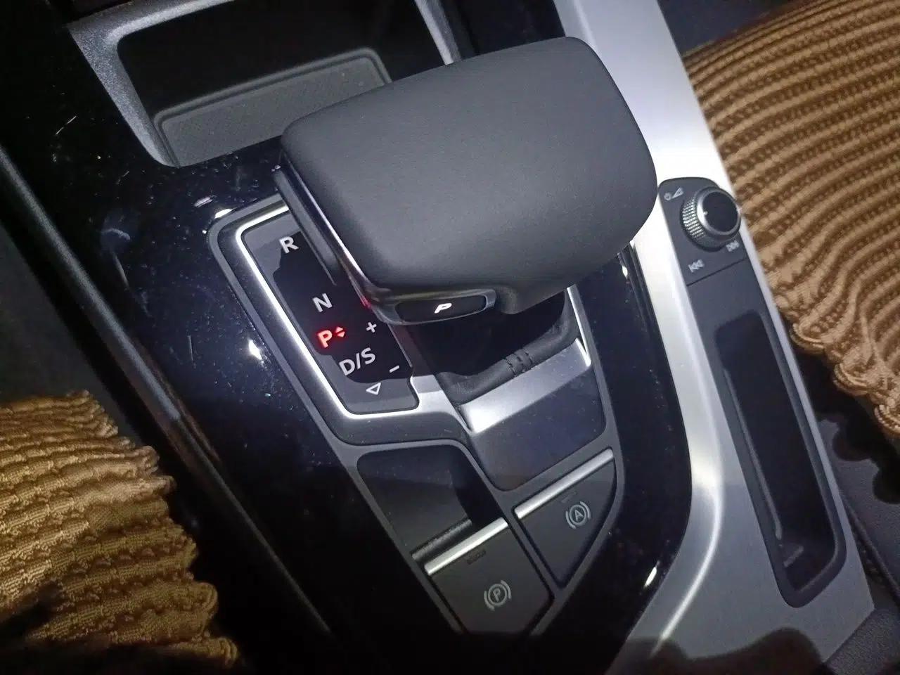 Audi A5 2024 Sportback 40 TFSI Fashionable and Dynamic Model — миниатюра 14
