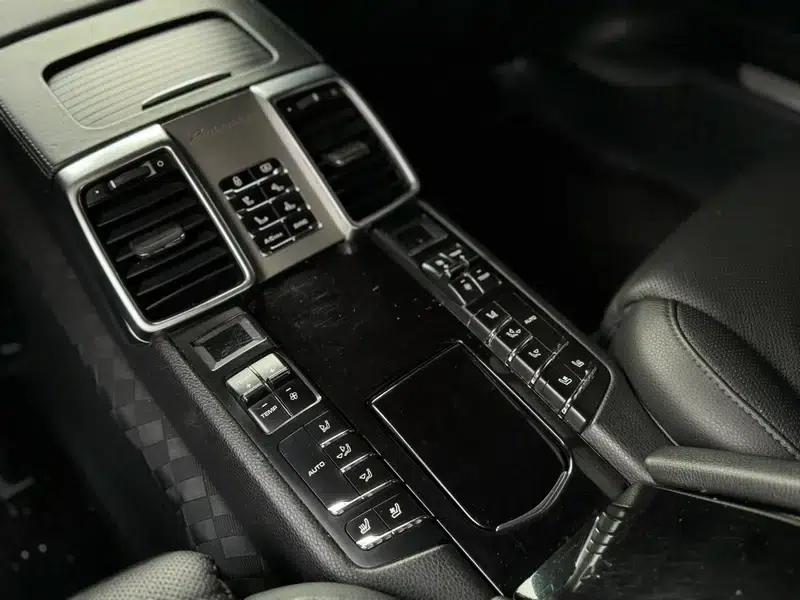 Panamera 2014 Panamera 4S Executive 3.0T — миниатюра 12