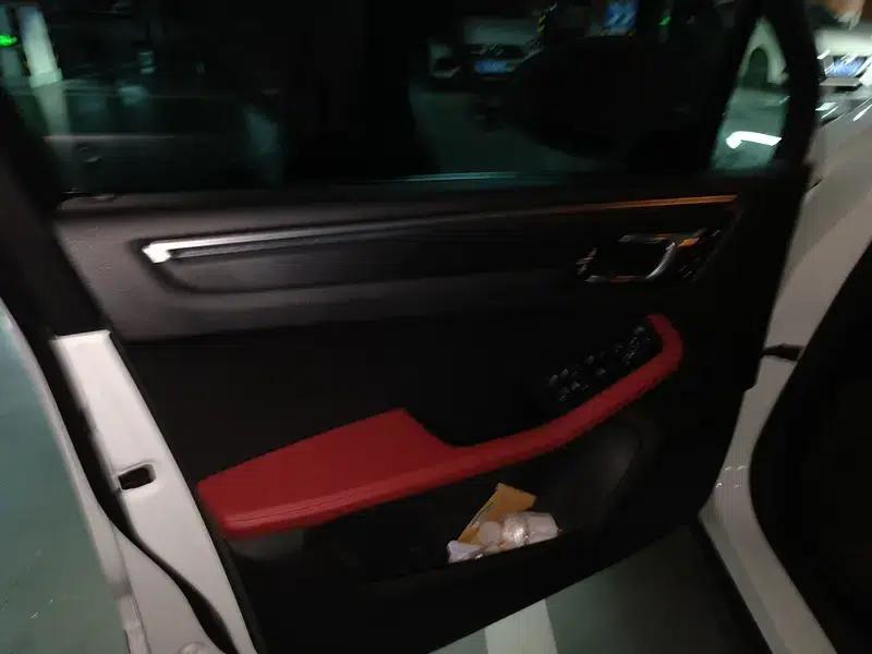 2018 Macan 2.0T — миниатюра 16