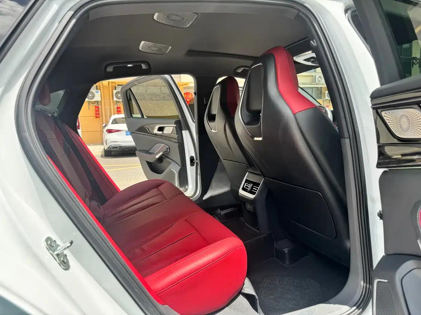 Hongqi H6 2025 2.0T Premium Edition — миниатюра 8