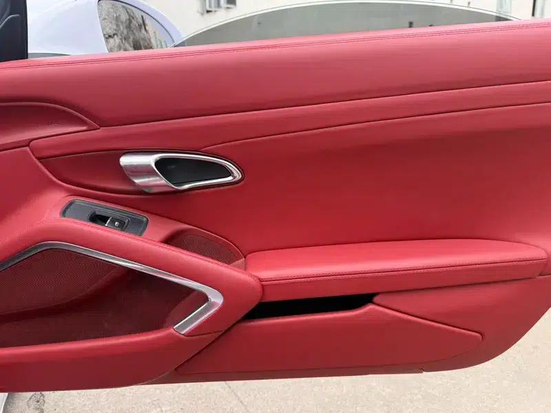 2016 Porsche 718 Boxster 2.0T — миниатюра 12