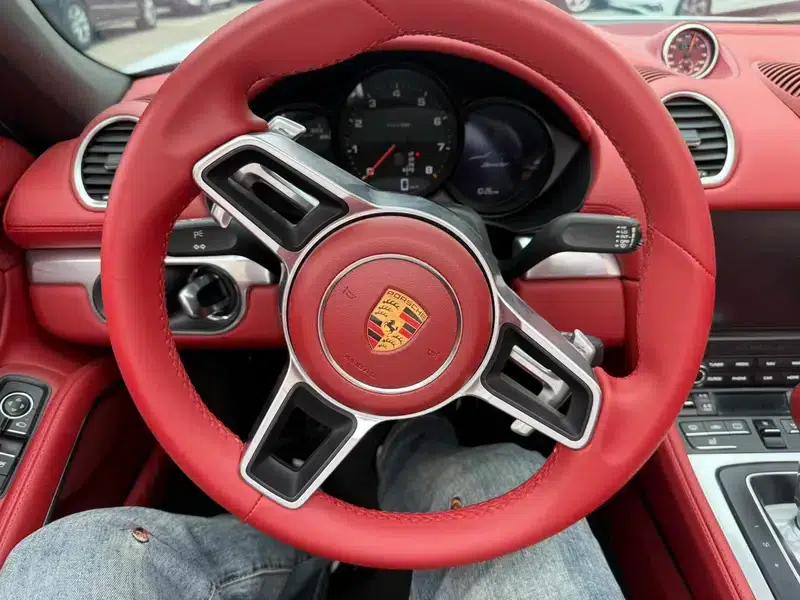 2016 Porsche 718 Boxster 2.0T — миниатюра 17