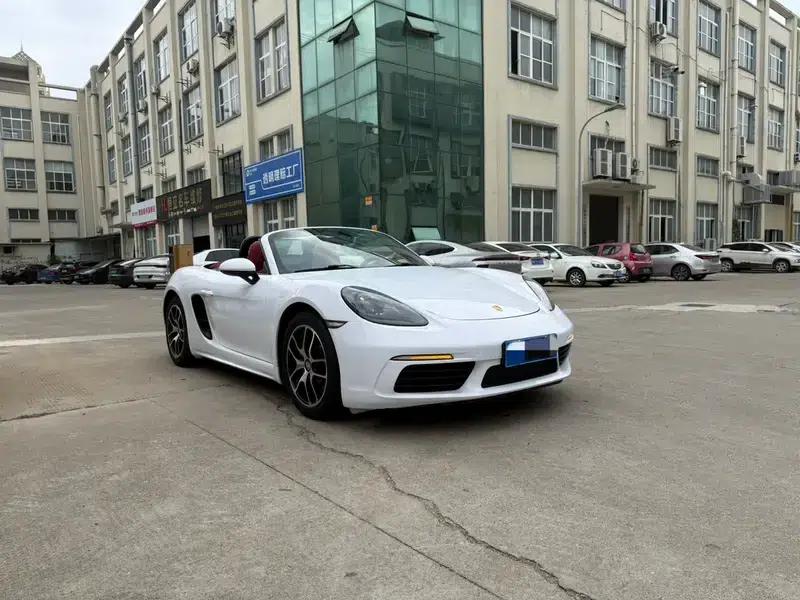 2016 Porsche 718 Boxster 2.0T — миниатюра 3