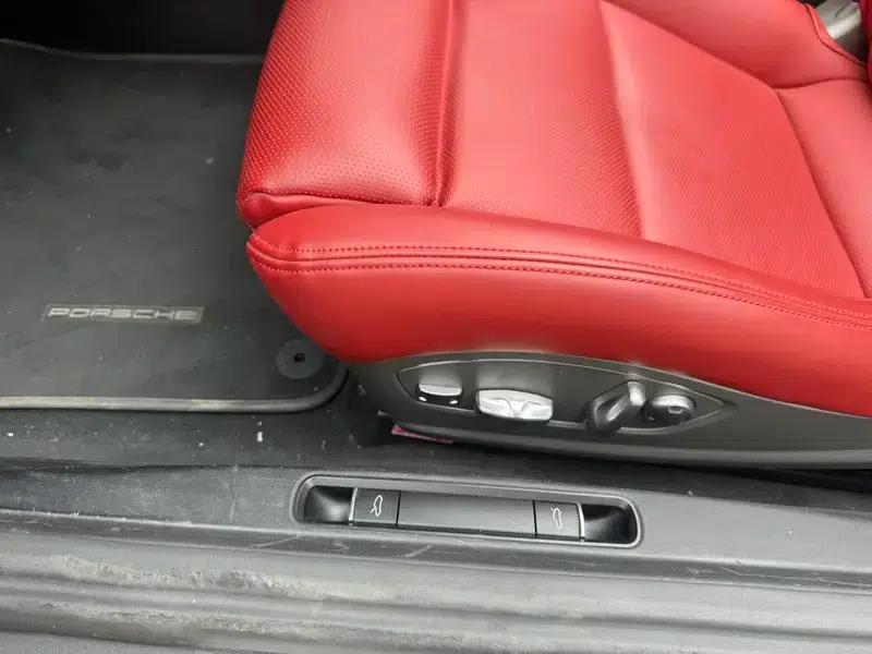 2016 Porsche 718 Boxster 2.0T — миниатюра 22
