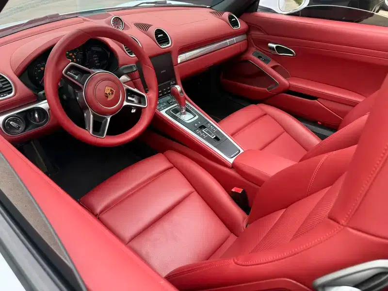 2016 Porsche 718 Boxster 2.0T — миниатюра 24