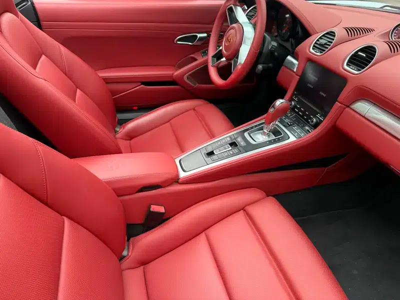 2016 Porsche 718 Boxster 2.0T — миниатюра 27