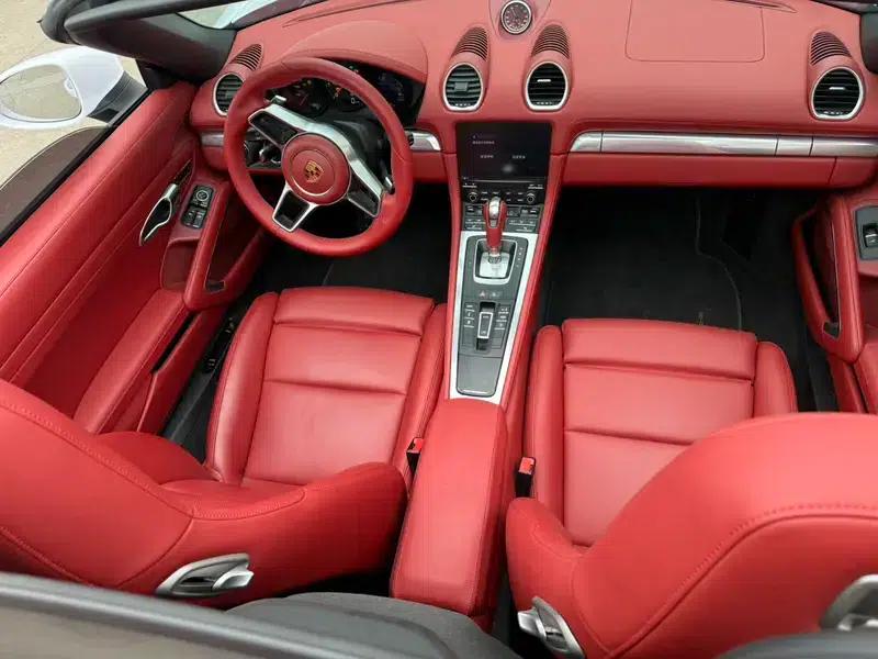 2016 Porsche 718 Boxster 2.0T — миниатюра 10