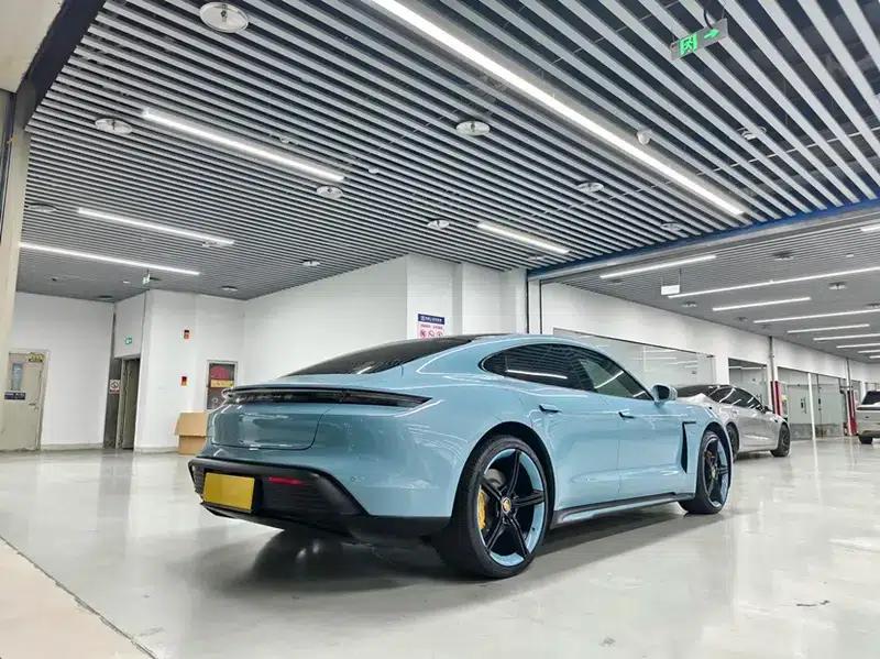 2020 Taycan — миниатюра 7