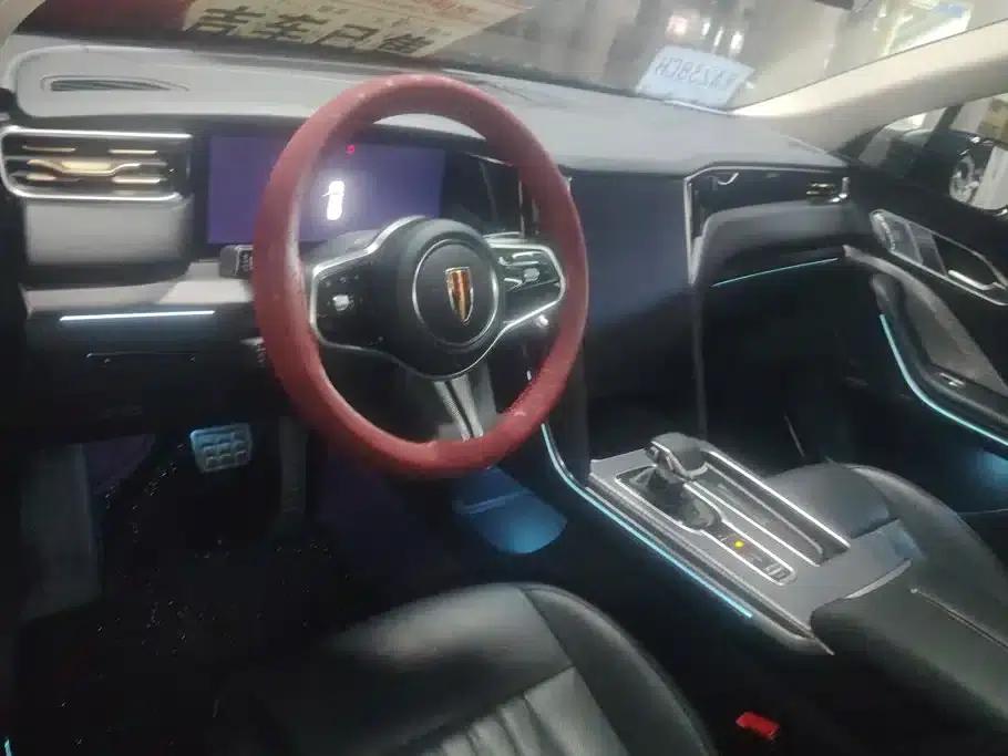 Hongqi HS7 PHEV 2024 2.0T PHEV 2WD Flagship Edition 6-seater — миниатюра 12