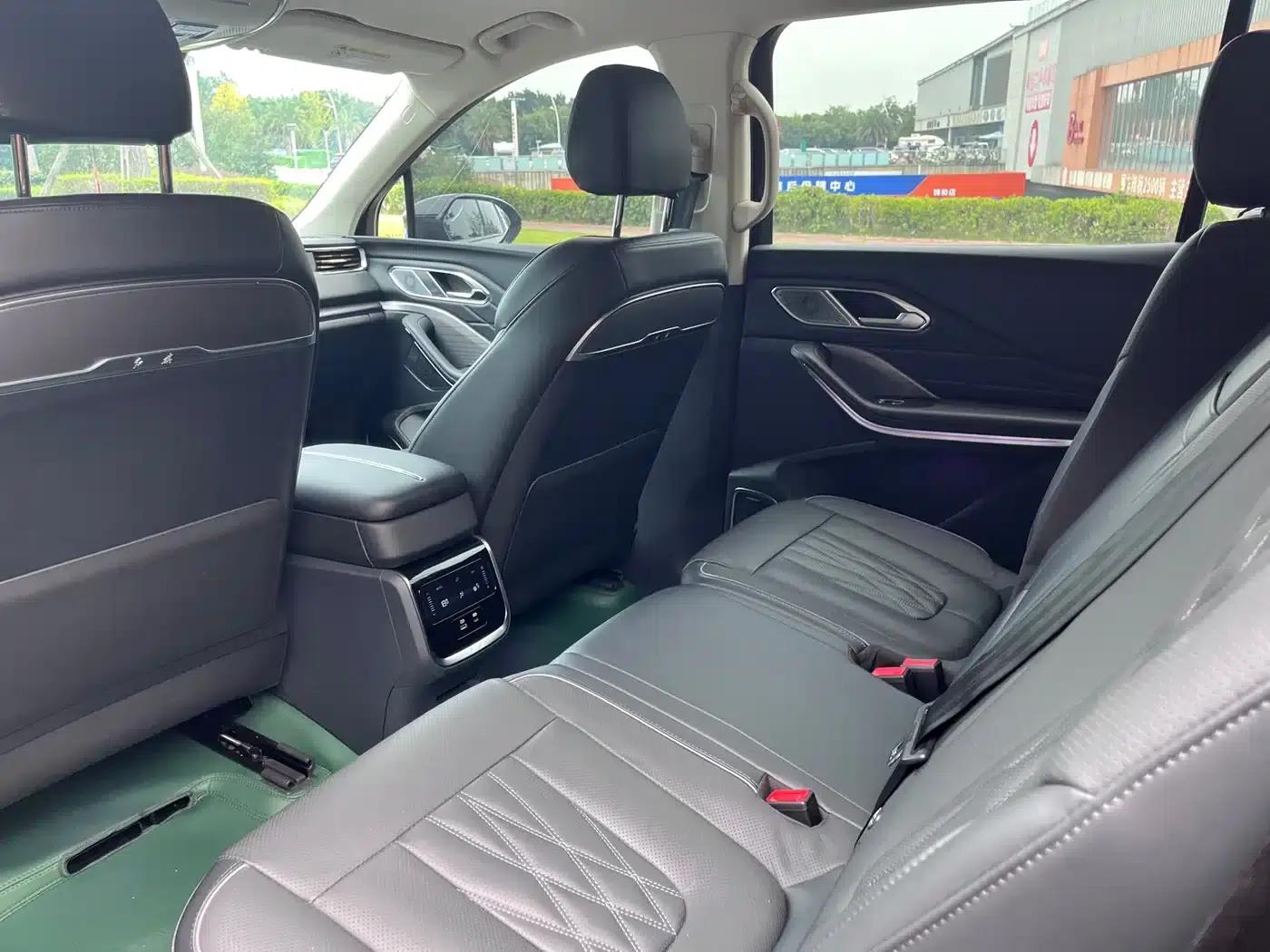 Hongqi HS7 PHEV 2024 2.0T PHEV 4WD Flagship Edition 7-seater — миниатюра 16