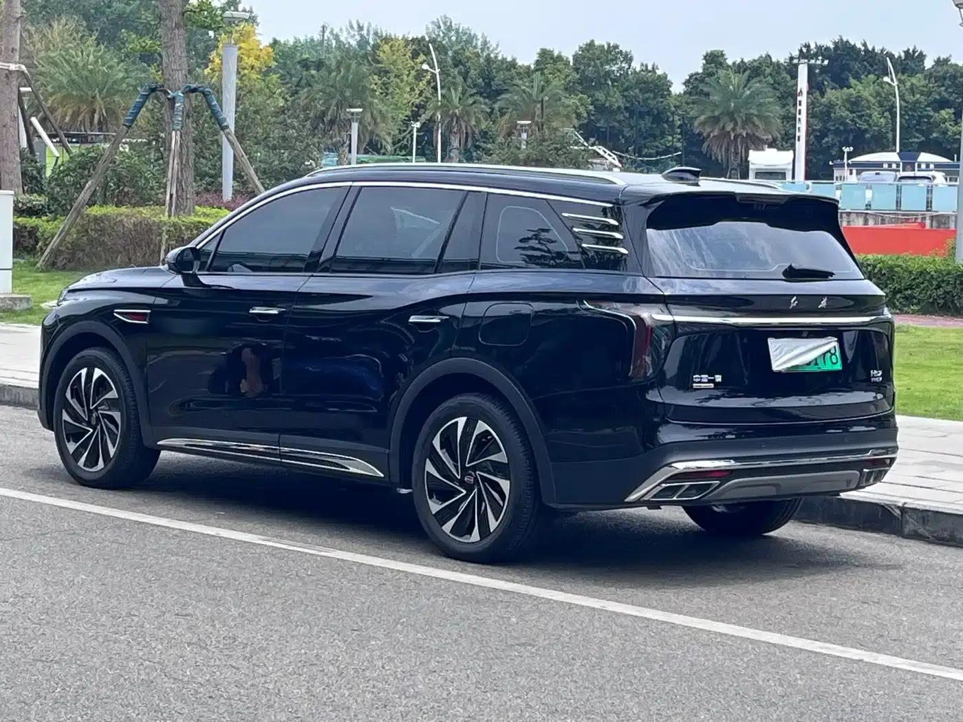 Hongqi HS7 PHEV 2024 2.0T PHEV 4WD Flagship Edition 7-seater — миниатюра 4