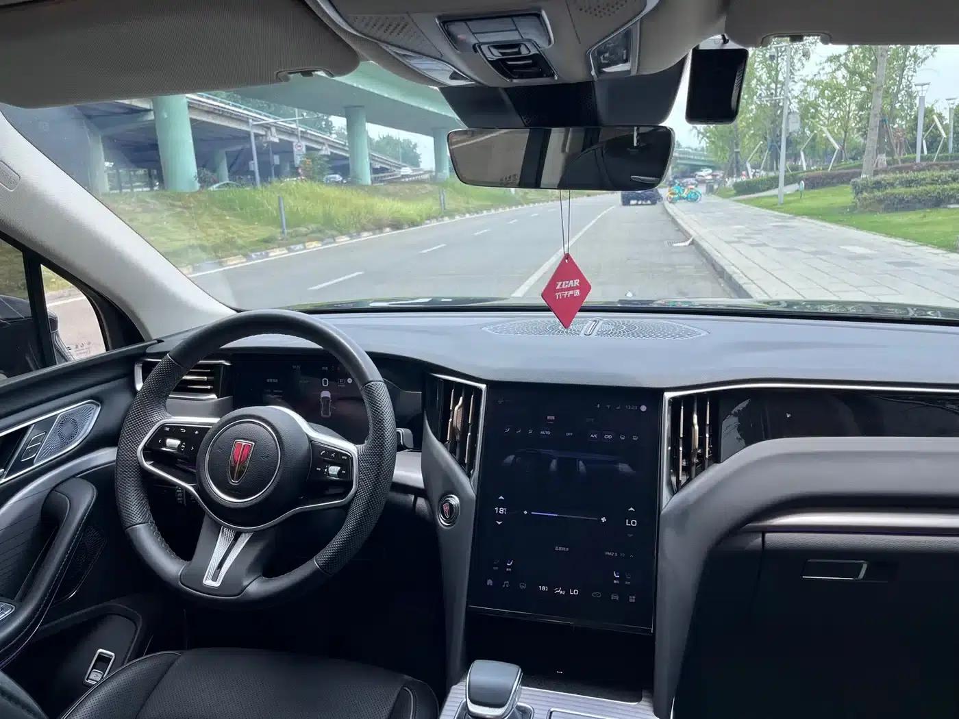 Hongqi HS7 PHEV 2024 2.0T PHEV 4WD Flagship Edition 7-seater — миниатюра 10