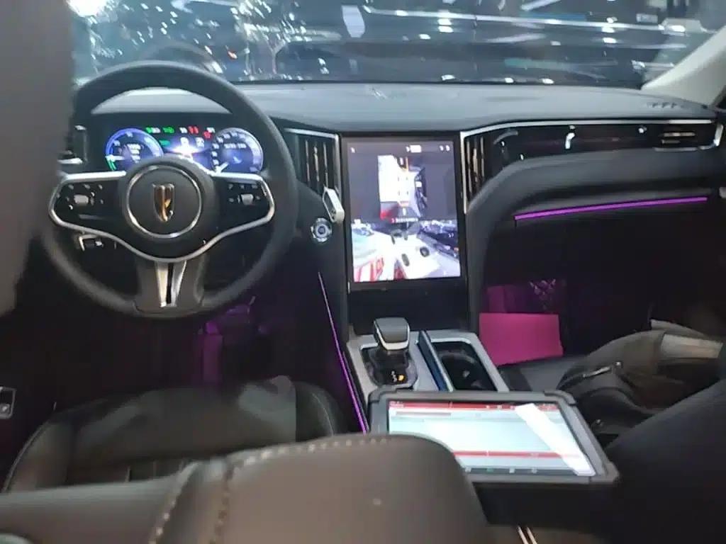 Hongqi HS7 PHEV 2024 2.0T PHEV 4WD Flagship Edition 7-seater — миниатюра 10