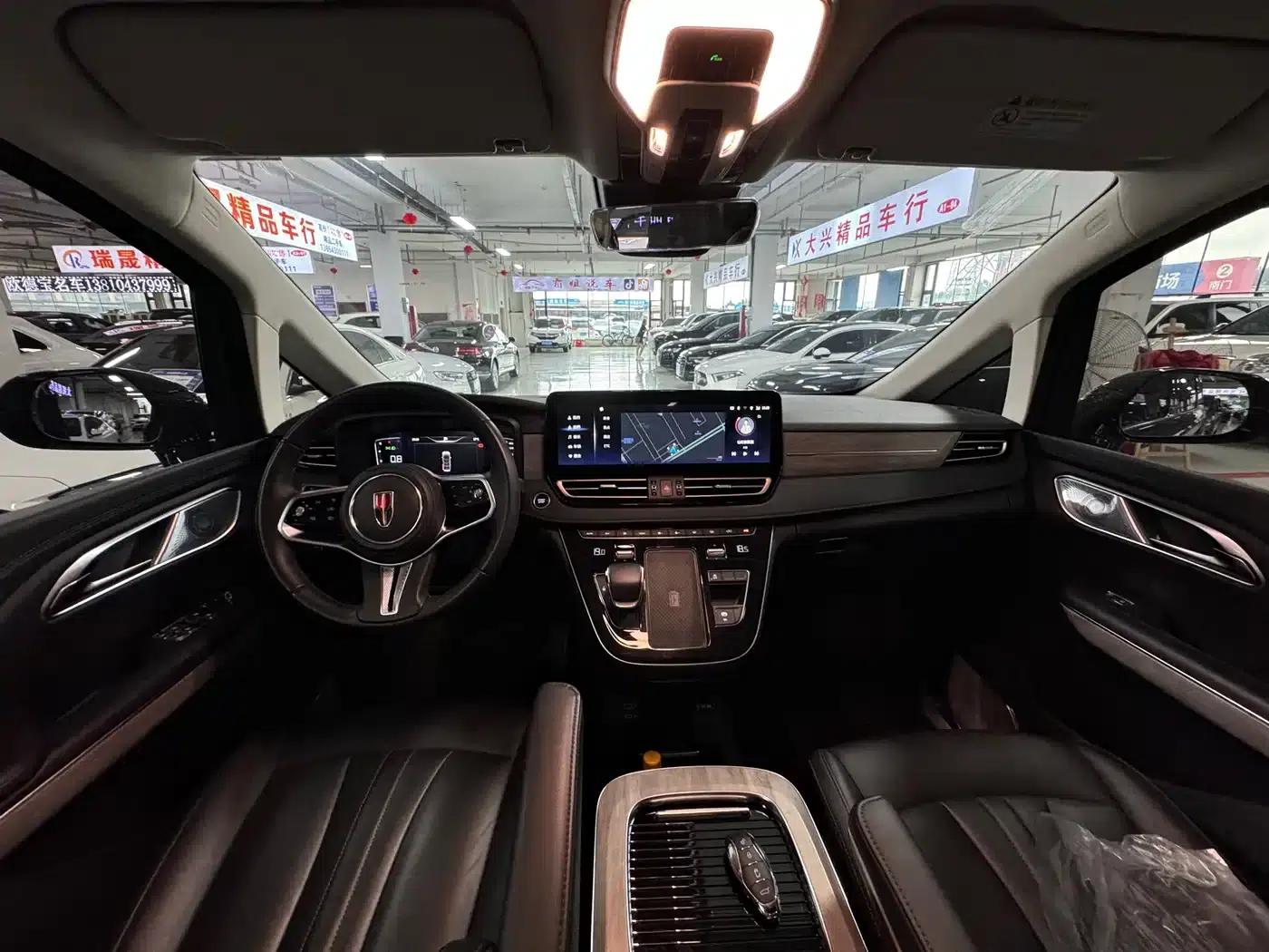 Hongqi HQ9 2023 2.0T Intelligent Flagship Edition — миниатюра 8